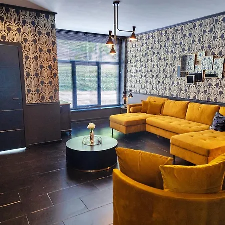 Gatsby River I Yvoir